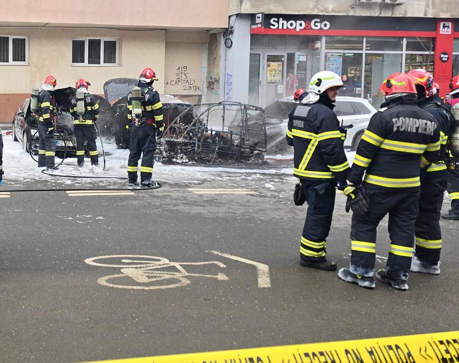 Incendiu fatal al unei mașini electrice în centrul Capitalei: o familie distrusă de tragedie Un incident tragic petrecut săptămâna trecută în București a adus din nou în discuție siguranța automobilelor electrice, o tehnologie din ce în ce mai adoptată în ultimele ani, însă încă plină de provocări