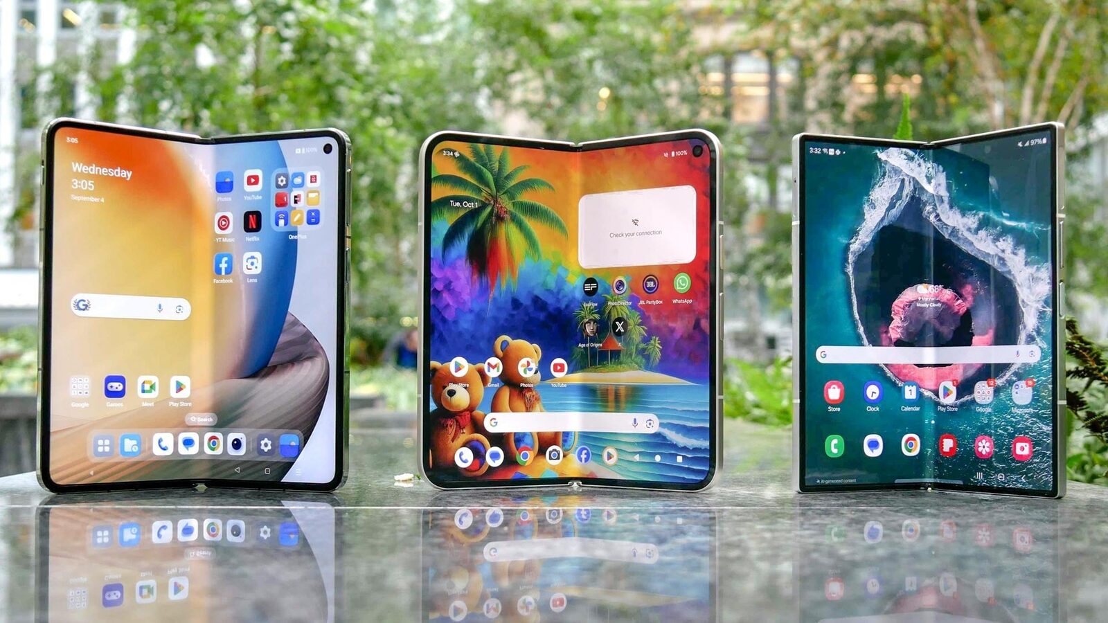 Segmentul smartphone-urilor pliabile se află într-un moment de schimbare radicală, semnalând o tranziție clară către dispozitive mai mari, mai versatile și mai orientate spre productivitate
