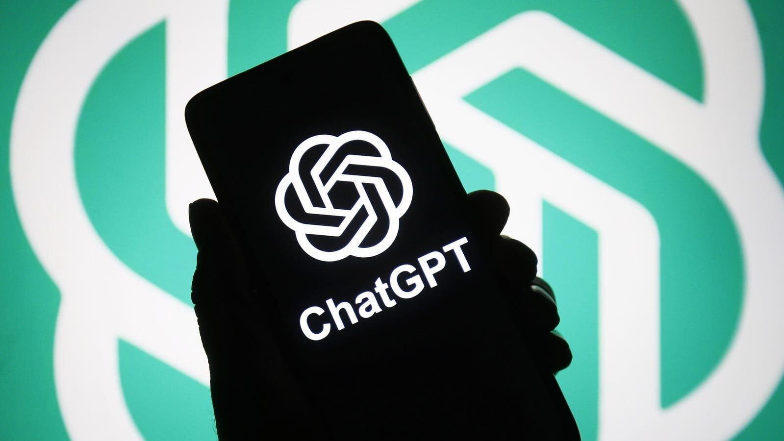 Serviciul ChatGPT, dezvoltat de OpenAI și considerat unul dintre cele mai avansate instrumente de inteligenţă artificială, se află în prezent în imposibilitatea de a răspunde utilizatorilor din întreaga lume