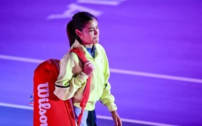 Emma Răducanu, nevoită să se retragă de la Qatar Open din cauza problemelor de sănătate Starul britanic al tenisului, Emma Răducanu, a anunțat cu regret că nu va participa la meciul din turul 2 al Qatar Open, din cauza unor stări de rău resimțite după performanțele intense din România