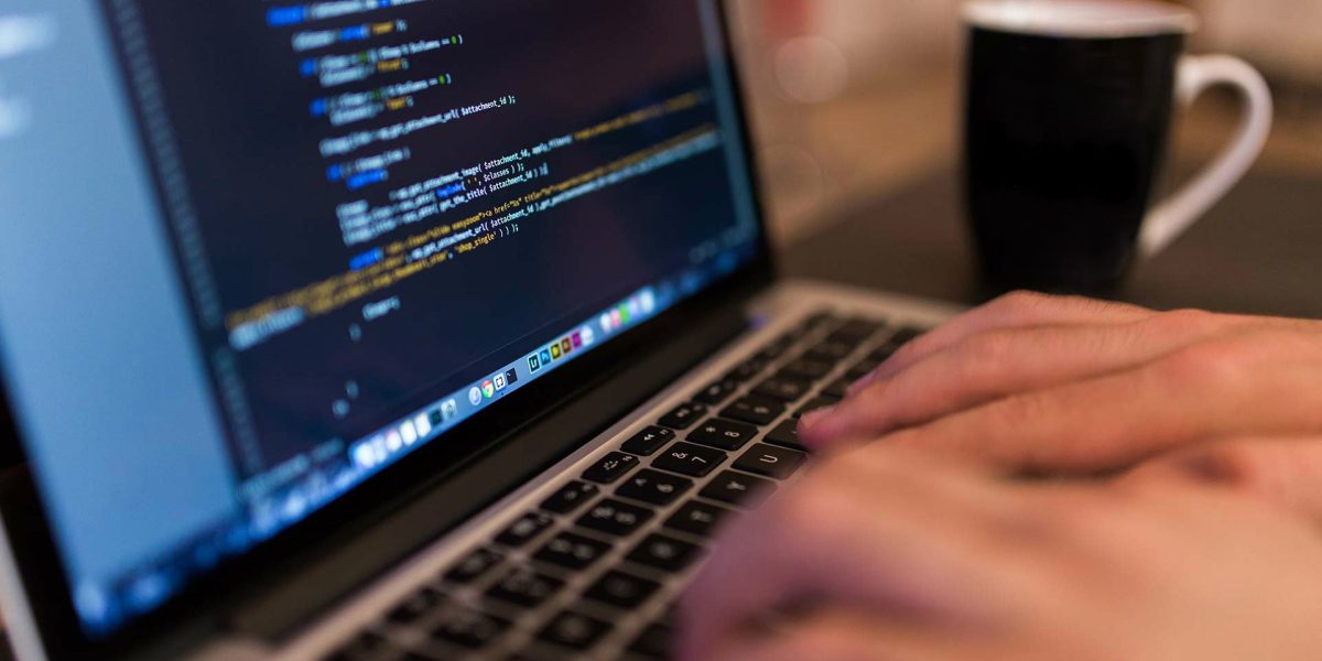 eset-programatori-romania.jpg - StiriFresh