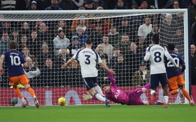 Newcastle învinge Tottenham 2-1, Drăgușin rămâne pe teren.