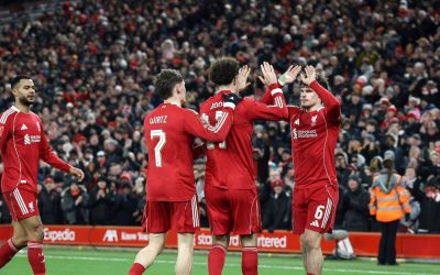 Liverpool și Brighton: Duelul din Premier League cu emoții și intensitate Liverpool a reușit să-și păstreze locul în vârful plutonului din Premier League printr-o victorie strânsă, dar meritată, în fața echipei Brighton, desfășurată pe terenul de acasă, Anfield