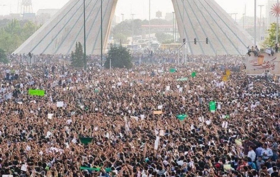 iran-proteste-multime-oameni.jpg - StiriFresh