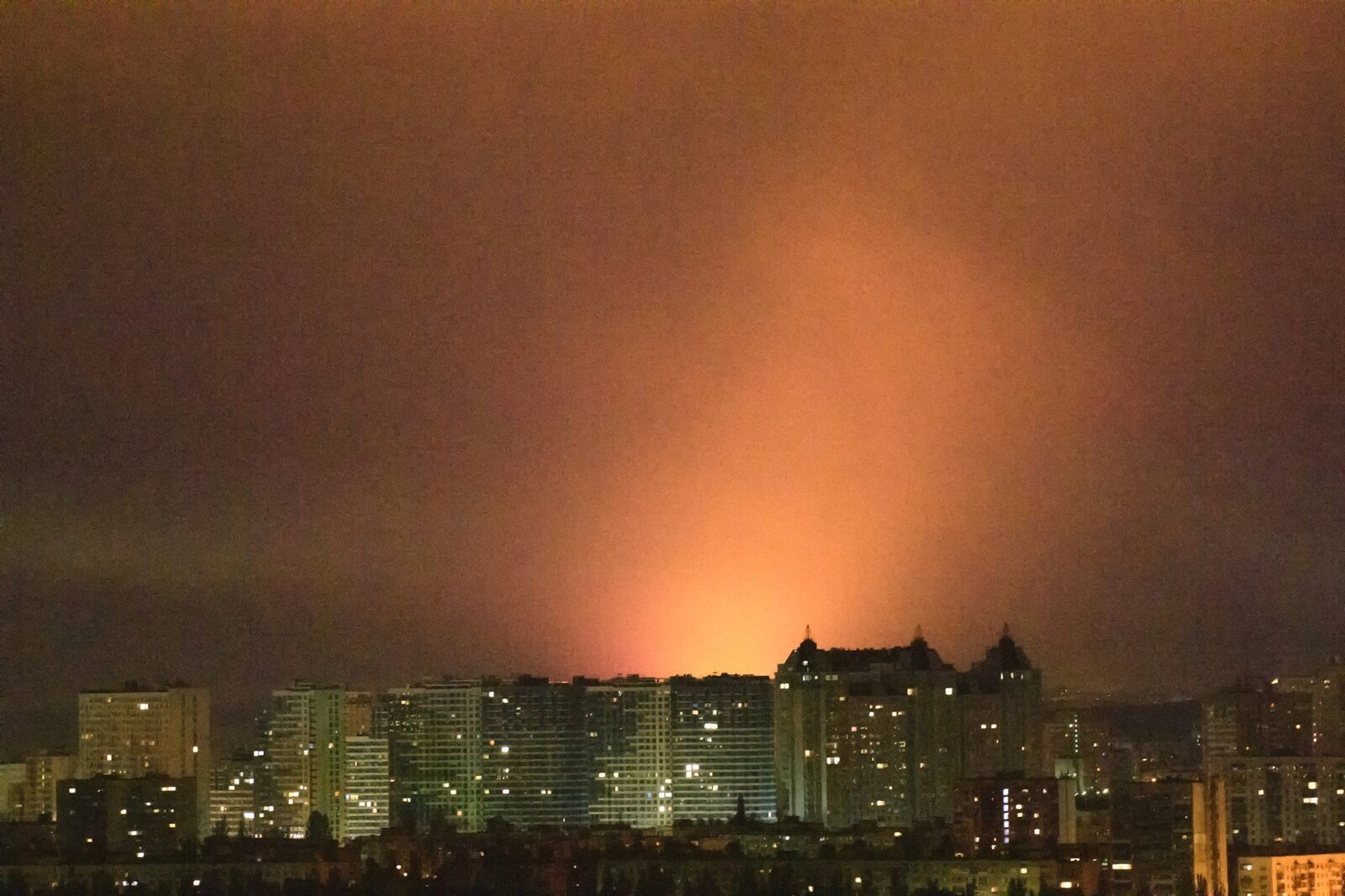Aproape 30% dintre școlile din Kiev au rămas fără căldură din cauza atacurilor repetate asupra rețelei energetice naționale, un semnal clar al agravării crizei energetice din Ucraina în contextul conflictului cu Rusia