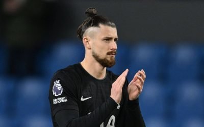 Radu Drăgușin, titular la Tottenham în meciul cu Newcastle!