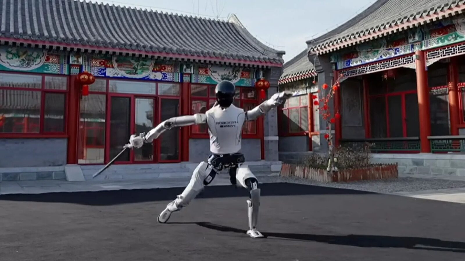 Robot cu stil și precizie: robotul umanoid L7 surprinde la sărbătoarea Anului Lunar Pe fondul celebrării Anului Nou Lunar, compania chineză Robotera a publicat un videoclip impresionant în care robotul umanoid L7 demonstrează abilități extraordinare, purtând un costum tradițional și executând un dans cu sabie, precis și plin de eleganță