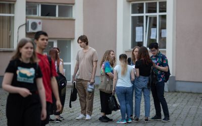 Simulare Bac 2026: Elevii de clasa a XII-a susțin proba la alegere la ora 09:00