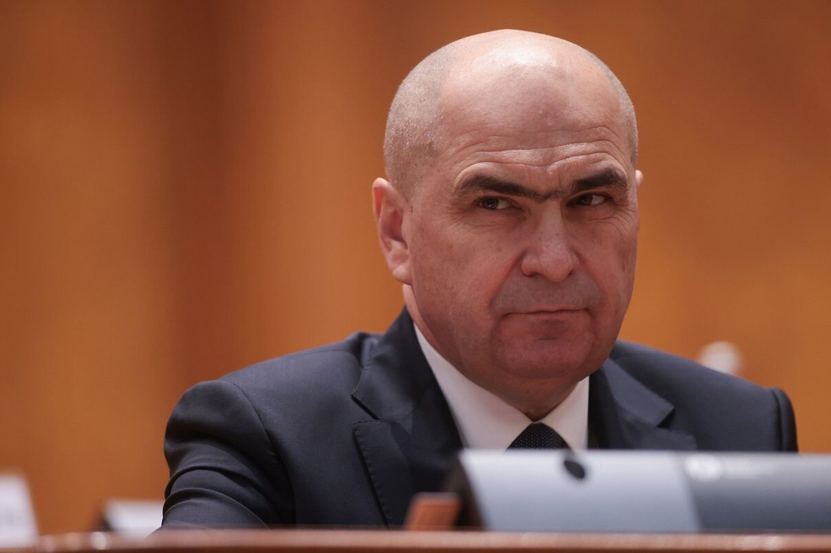 Investiții în sectorul agroalimentar și promovarea producătorilor locali, priorități ale dialogului dintre Guvern și Schwarz Group Marți, la Palatul Victoria, s-a desfășurat o întâlnire strategică între premierul României, Ilie Bolojan, și Gerd Chrzanowski, CEO-ul gigantului european Schwarz Group, compania care deține lanțurile Lidl și Kaufland, printre cele mai influente în domeniul retailului alimentar