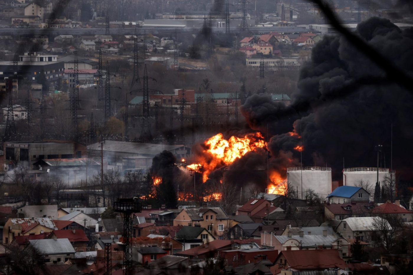 Rusia determină acum un nou început de conflict armat în Ucraina, lansând în această după-amiază un atac cu drone asupra orașului Liov, un important centru cultural și istoric din vestul țării