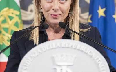 Premierul Italiei, Giorgia Meloni, reconsideră utilizarea energiei nucleare în strategia energetică a țării În contextul crizei energetice globale și al provocărilor economice interne, Guvernul italian analizează intens posibilitatea relansării energiei nucleare, o tehnologie pentru mult timp învăluită în controverse și interzisă în țara peninsulară