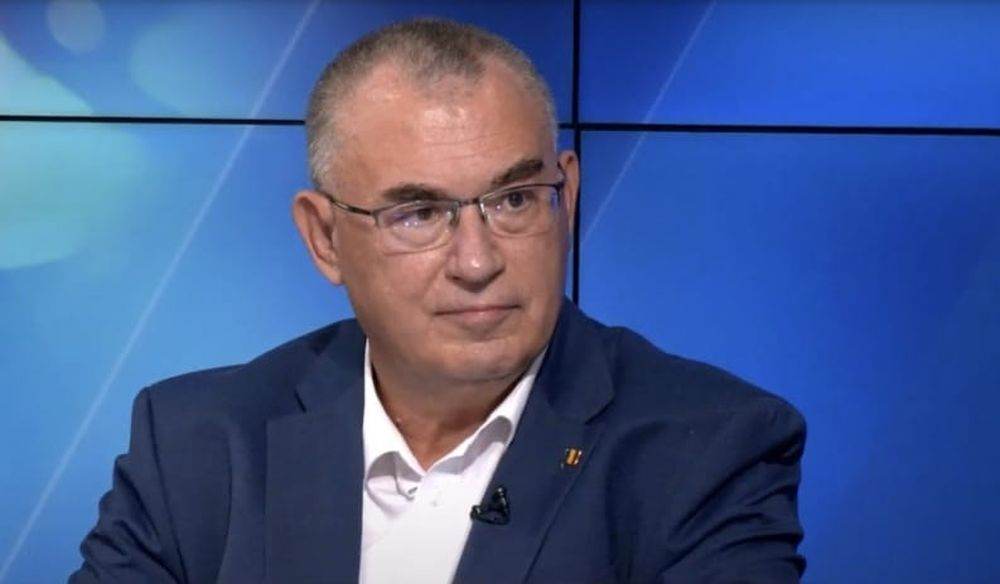 Blocaj major în autorizarea aparatelor de tip slot-machine: industria jocurilor de noroc duce alarma statului Industria jocurilor de noroc din România se află într-un impas grav, autoritățile fiind confruntate cu un blocaj în procesul de autorizare a aparatelor de tip slot-machine