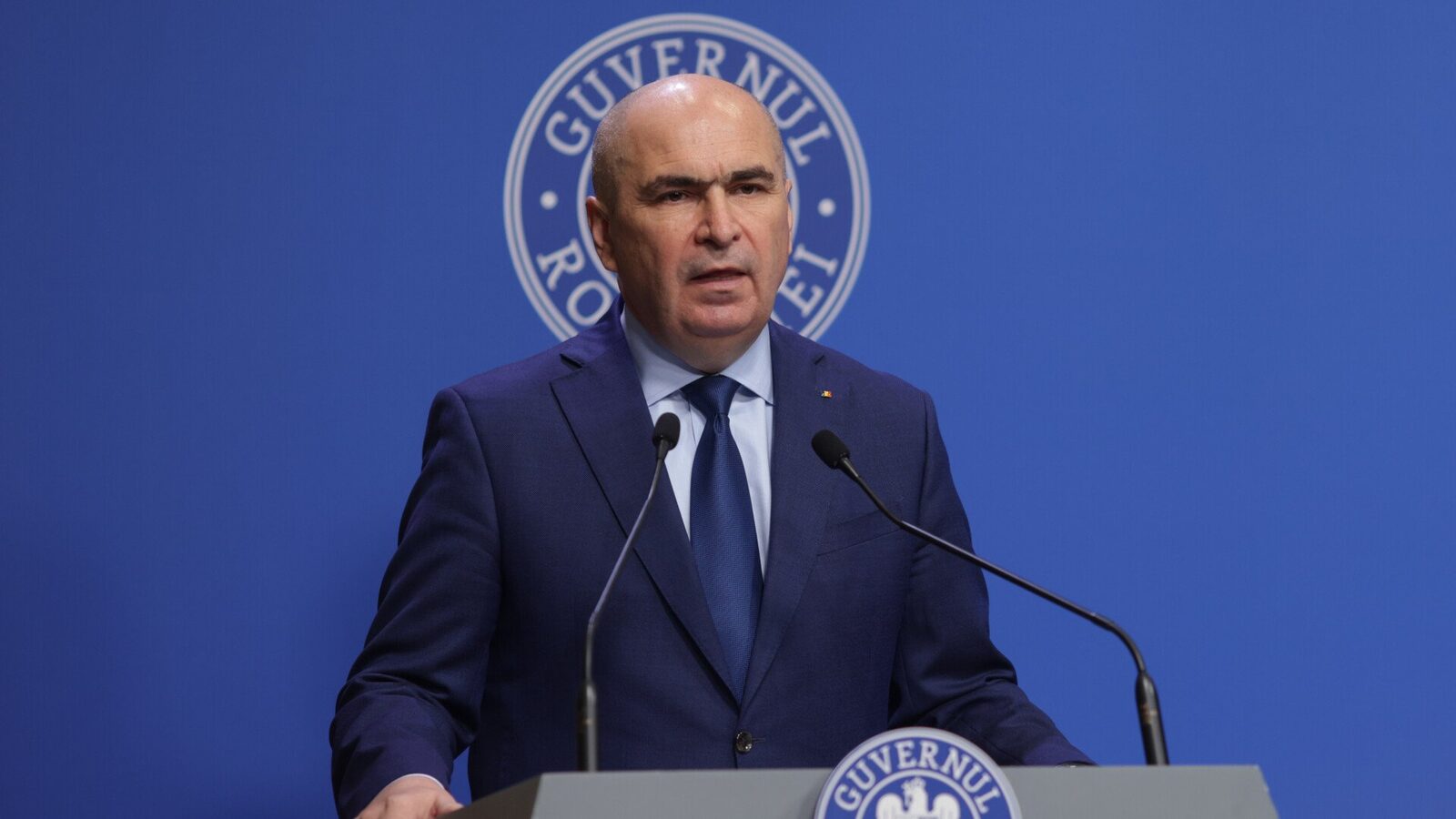 Ilie Bolojan susține conferința de presă după adoptarea bugetului pe 2026