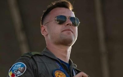 Tragedie în militari: un pilot român a pierdut viața în încercarea de a salva un câine în cadrul bazei aeriene O tragedie cutremurătoare a zguduit zilele trecute forțele aeriene române, după ce un pilot militar din cadrul Bazei 71 Aeriană „General Emanoil Ionescu” și-a pierdut viața în încercarea de a salva un animal aflat în pericol
