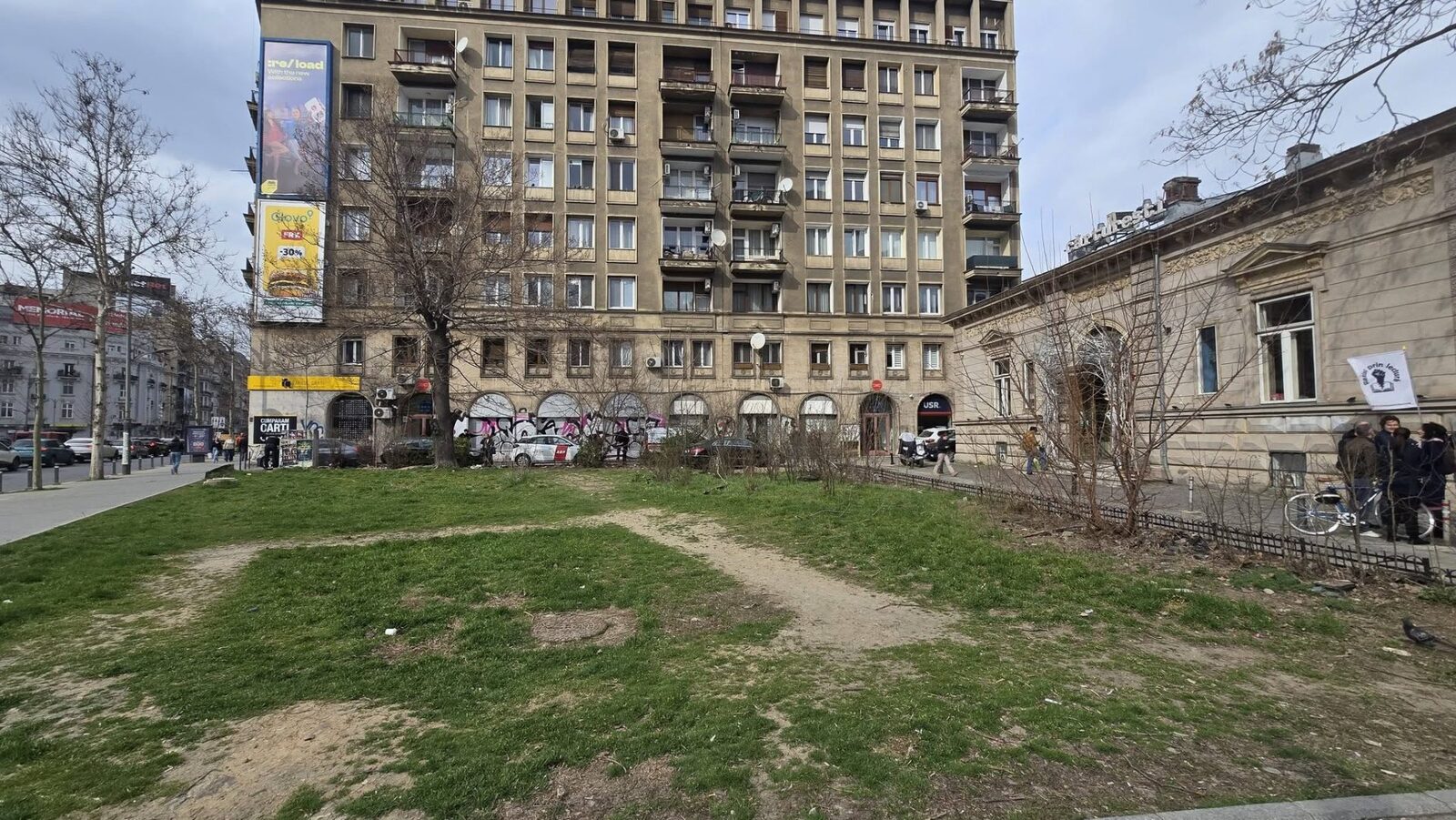 Primarul Capitalei, Nicușor Dan, a făcut recent declarații incendiare legate de un teren situat în centrul Bucureștiului, lângă librăria Cărturești