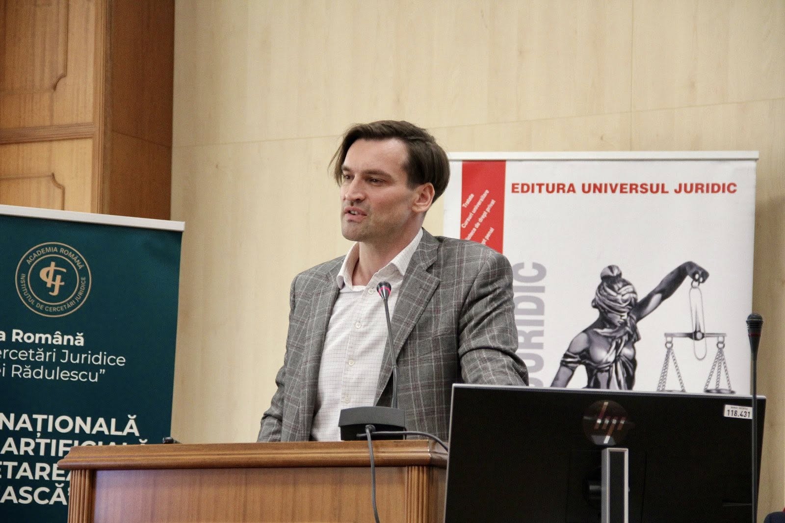 Deputatul PNL Andrei Baciu a participat recent la prima Conferință Națională de Inteligență Artificială în Cercetarea Românească, unde a subliniat angajamentul universităților din România de a integra tehnologiile digitale în procesul educațional și în dezvoltarea inovării