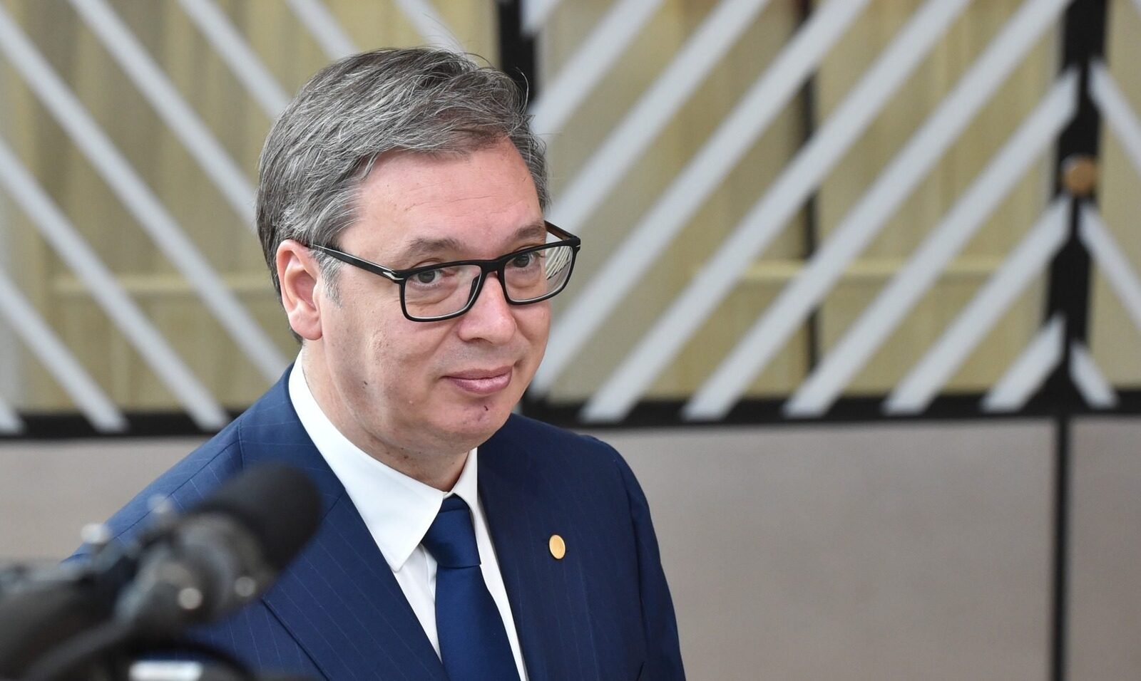Serbia rămâne într-o poziție relativ sigură în fața crizei energetice din Europa, după ce președintele Aleksandar Vucic a anunțat joi că țara sa dispune de rezerve de combustibil suficiente pentru cel puțin 92 de zile
