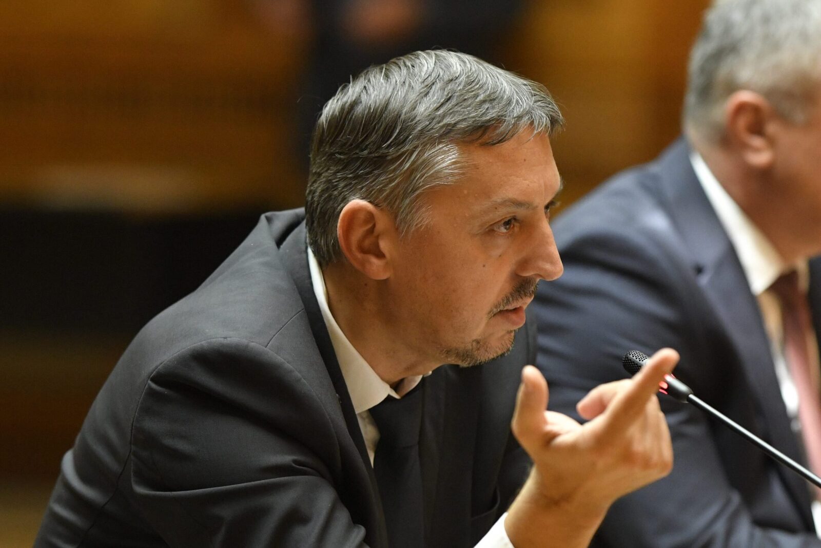 Confuzia privind bugetele alocate Educației și Cercetării în România rămâne un subiect intens dezbătut, iar diferențele interpretative din spațiul public sunt alimentate de modul variat în care indicatorii financiari sunt calculați și prezentanți