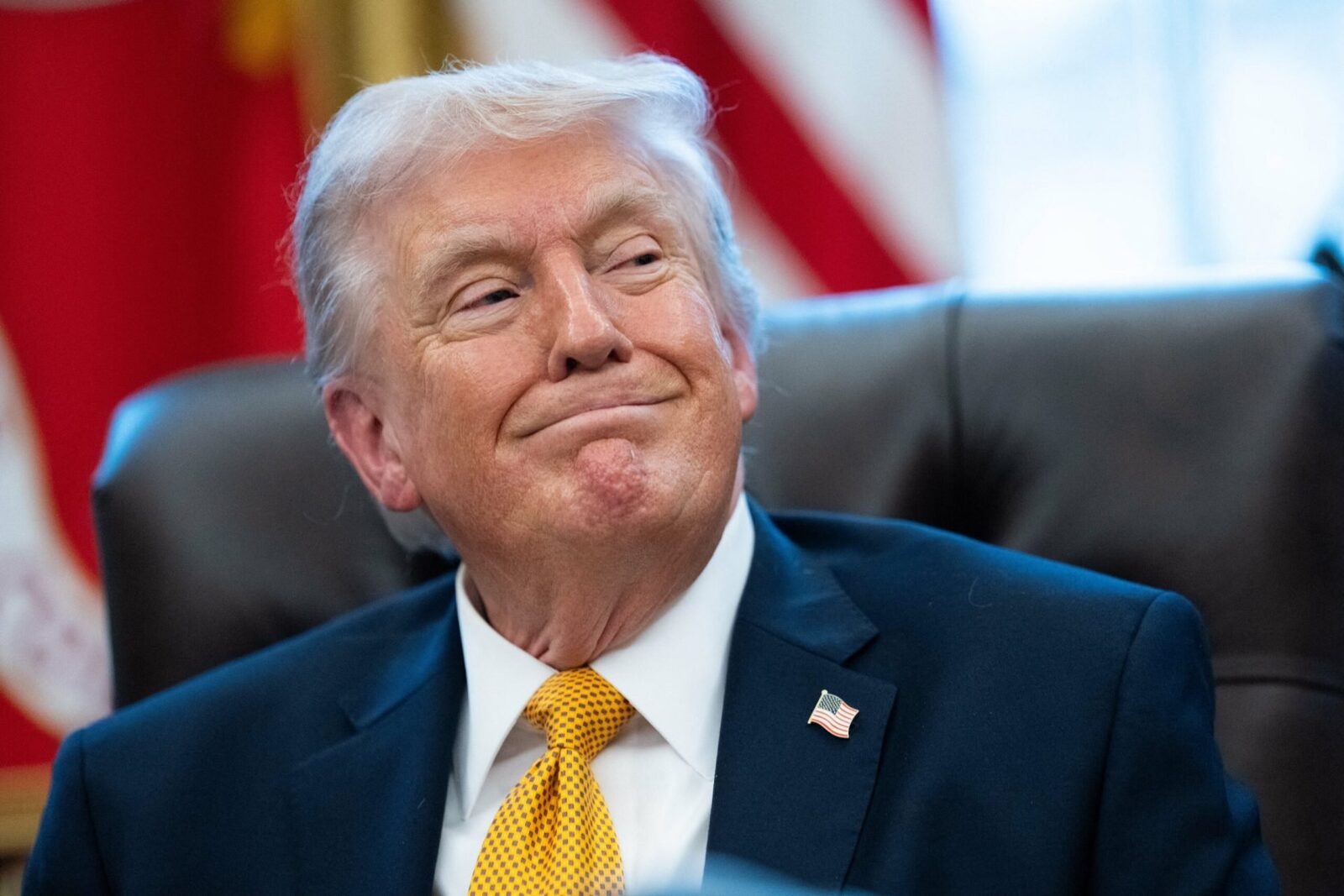 Scădere dramatică a sprijinului pentru Donald Trump în Statele Unite, pe fondul tensiunilor internaționale și problemelor interne Sprijinul public față de fostul președinte Donald Trump a coborât la cel mai scăzut nivel din timpul celui de-al doilea său mandat, ajungând la 36%, conform celui mai recent sondaj realizat de Reuters/Ipsos