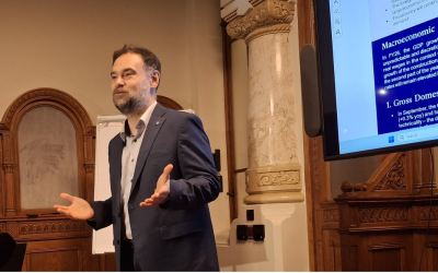 Economia României traversează o perioadă de incertitudine accentuată, fiind marcată de o inflație ridicată și o creștere economică modestă, avertizează Adrian Codirlașu, președintele CFA România