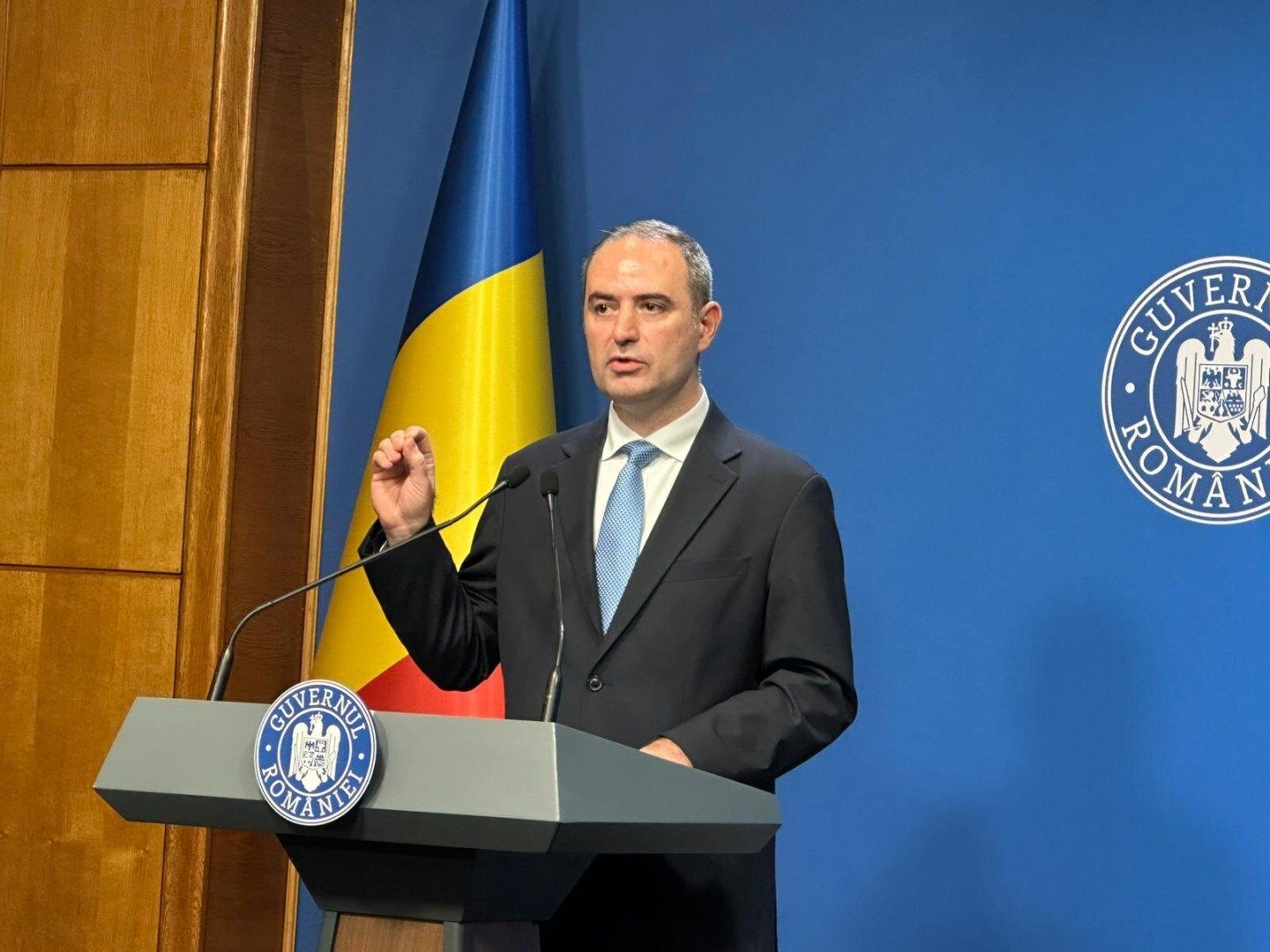 Guvernul României alocă peste 650 de milioane de lei pentru sprijinirea a peste 6.200 de operatori economici din sectorul comercial și industrial, printr-un program menit să atenueze impactul fluctuațiilor prețurilor la motorină