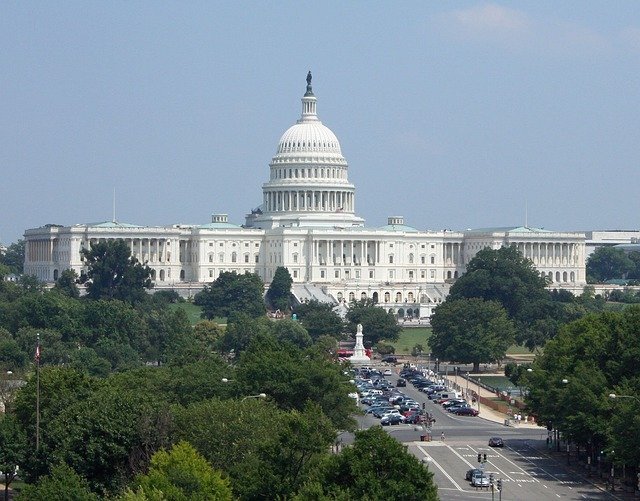 Senatul american a respins miercuri o inițiativă menită să limiteze puterile președintelui Donald Trump în gestionarea conflictului cu Iranul, într-un vot ce a demonstrat clar sprijinul majoritar pentru termenii actuali ai politicii externe
