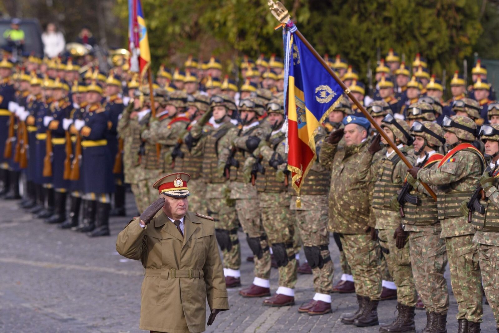 Încep înscrierile pentru recrutare, fără sporuri la salarii