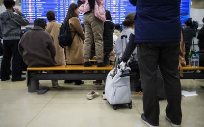 Zbor întârziat, companie aeriană invocând circumstanțe excepționale: pasagerii cer despăgubiri și rămân în așteptare Un incident recent acutizează dilema pasagerilor afectați de întârzieri ale zborurilor și lipsa de transparență a companiilor aeriene în procesul de despăgubire