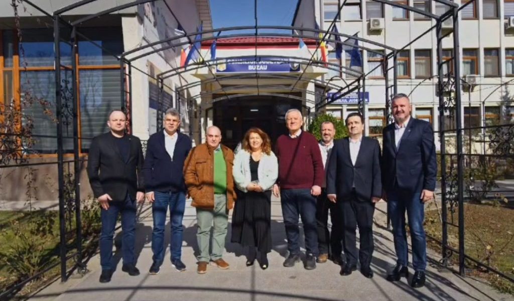 Consorțiul medical de la Oradea, model pentru sistemul buzoian de sănătate Consiliul Județean Buzău face primii pași spre modernizarea și eficientizarea serviciilor medicale locale, urmând exemplul de succes al consorțiului medical de la Oradea