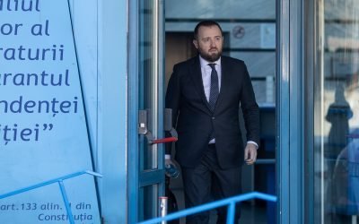 Inspecția Judiciară refuză să ancheteze acuzațiile grave aduse unui fost procuror-sef, evidențiind tensiuni din justiție Într-un context marcat de tensiuni și acuzații grave la adresa sistemului judiciar, Inspecția Judiciară a ales să nu efectueze o anchetă completă legată de acuzațiile aduse unui fost procuror de rang înalt