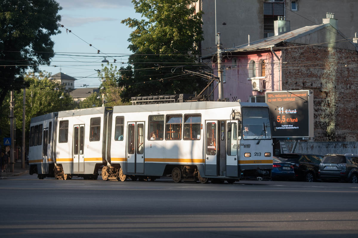Rețea de transport în capitală, mari modificări în traficul public după anunțarea reabilitării căii de rulare pe Strada Traian Începând de sâmbătă, Bucureștiul va resimți impactul unor modificări semnificative în sistemul de transport public, odată cu demararea unei ample lucrări de reabilitare pe Strada Traian