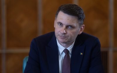 Președintele Senatului respinge tensiunile politice între PSD și PNL, subliniind autonomia fiecărui partid În zilele agitate ale negocierilor politice din România, declarațiile oficialilor continuă să sublinieze diferențele și complexitatea relațiilor dintre principalele forțe de pe scena politică