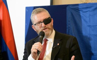 Parlamentul European a decis din nou să-i pună capăt imunității lui Grzegorz Braun, liderul controverst al extremei drepte din Polonia, pentru a-i permite să răspundă în fața legii în țara sa