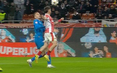 Cristi Balaj, unul dintre cei mai respectați arbitri români, a avut o reacție tranșantă în legătură cu decizia controversată în derby-ul Dinamo – Universitatea Craiova, când atacantul oltenilor, Patrick André, a căzut în careu după un contact ce a stârnit numeroase discuții și dezbateri printre fani și specialiști