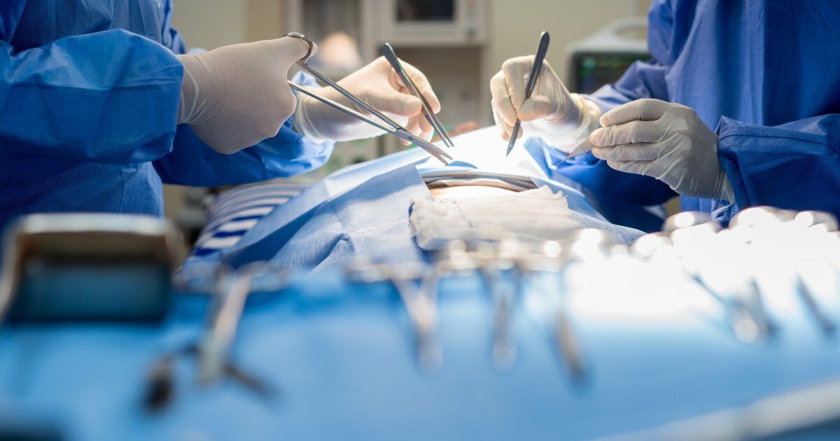 Controale în spectrul medicinii publice și private: suspiciuni de conflicte de interese la Spitalul Elias Tensiunea din sistemul sanitar românesc capătă o nouă dimensiune după ultimele dezvăluiri referitoare la posibile conflicte de interese în rândul medicilor de la unitățile publice
