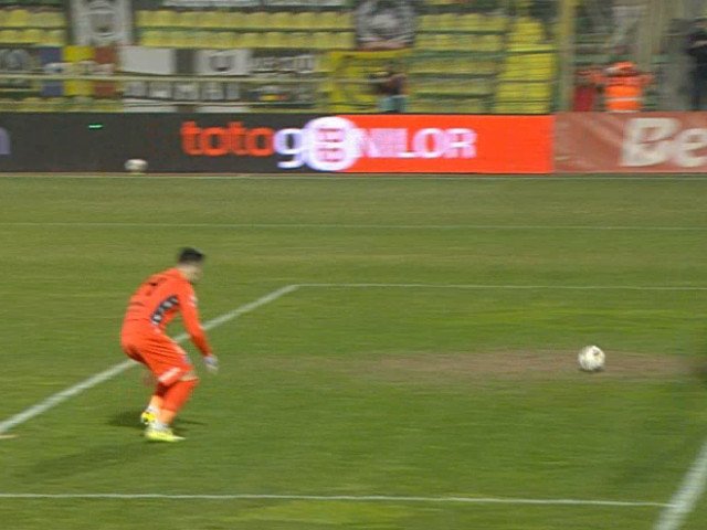 FC Argeș, o echipă cu tradiție și aspirații la vârf în fotbalul românesc, a suferit o înfrângere neașteptată în duelul de sâmbătă contra U Cluj, meci contând pentru etapa a XX-a din SuperLigă