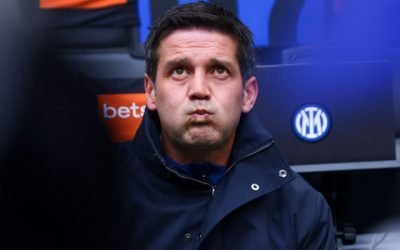 Cristi Chivu, în vestiarul Inter după un nou pas greșit: întâlnire de urgență cu conducerea clubului Un nou pas greșit al Inter Milano în sezonul actual a atras atenția conducătorilor clubului, iar o întâlnire în fuziune cu Cristi Chivu, managerul sportiv, s-a desfășurat de urgență în cadrul vestiarului echipei