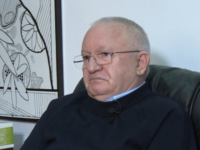 Adrian Porumboiu, fostul arbitru și actualul investitor în domeniul fotbalului, a stârnit controverse aprinse prin comentariile sale dure la adresa selecționatei României, după partida cu Turcia din preliminariile pentru Campionatul Mondial din 2022