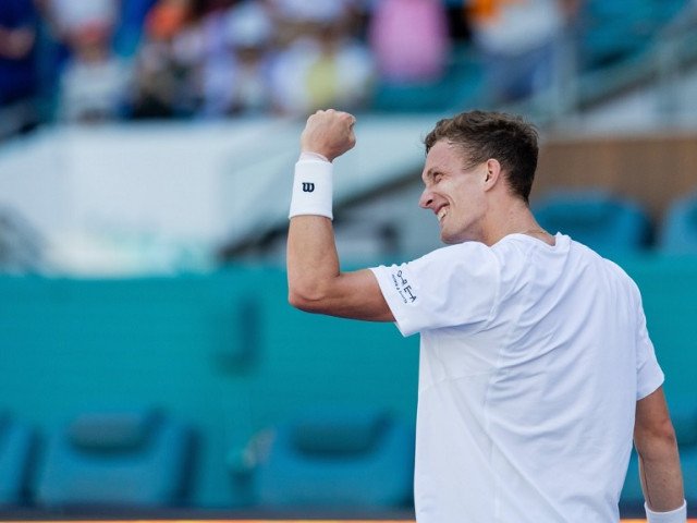 Jiri Lehecka a uimit lumea tenisului cu o performanță fără cusur la ATP Miami Open, unde a oferit publicului un adevărat spectacol de forță și precizie