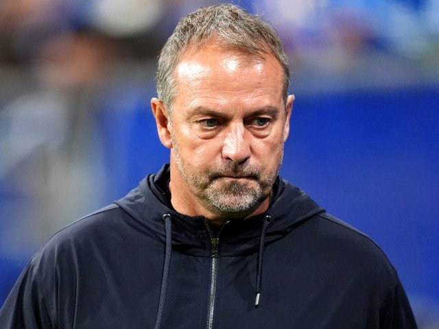 Hansi Flick, antrenorul principal al FC Barcelona, a rămas frustrat și dezamăgit după egalul dramatic obținut de echipa sa în ultima rundă a grupelor Ligii Campionilor
