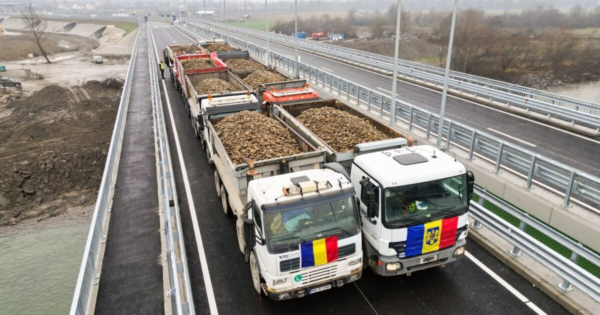 Noul pod de peste râul Tisa, care va lega România de Ucraina, este aproape de a deveni operațional