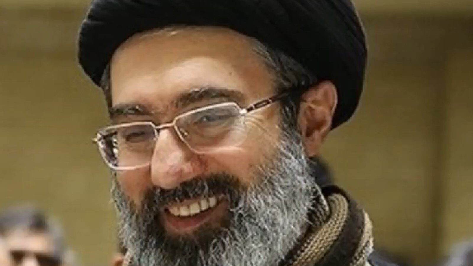 Mojtaba Khamenei, fiul cel mai tânăr al ayatollahului Ali Khamenei, a fost confirmat ca noul lider suprem al Iranului, într-un moment de răscruce pentru republica islamică