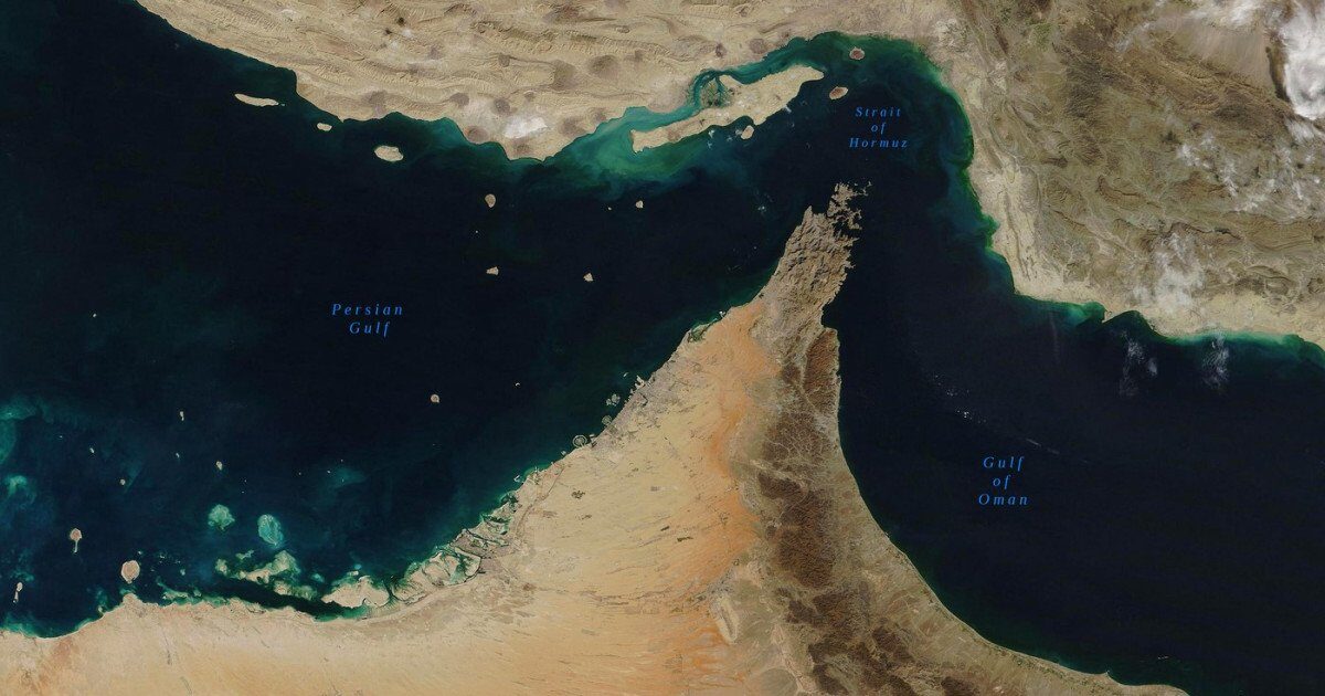 Gardienii Revoluției din Iran își revendică controlul total asupra Strâmtorii Ormuz, un punct strategic esențial pentru comerțul mondial cu petrol