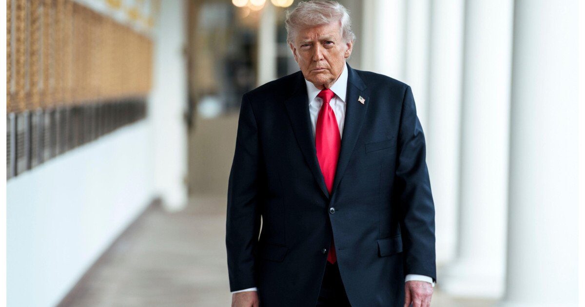 Donald Trump anunță discuții constructive cu Iranul și amână atacurile asupra infrastructurii energetice Statele Unite par să fi trecut, cel puțin temporar, de la retorica belicoasă la o fază de dialog intenționat