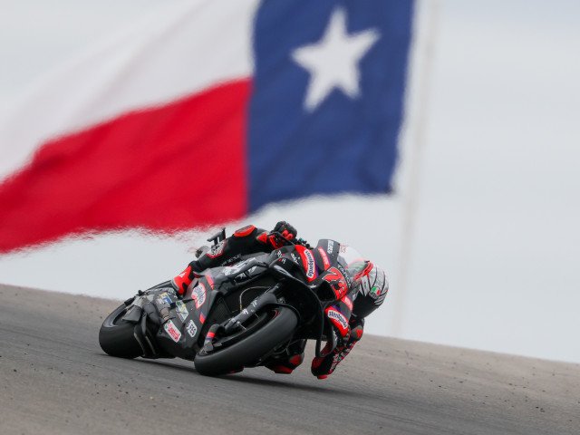 Marco Bezzecchi devine lider în Campionatul Mondial MotoGP după o victorie spectaculoasă în SUA Cursa de la COTA, un circuit emblematic din Texas, s-a transformat într-un adevărat spectacol al vitezei și al strategiilor ingenioase, iar piloții MotoGP au făcut tot posibilul pentru a urca pe podium