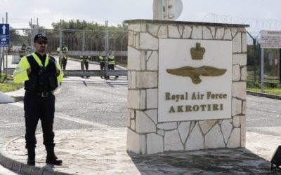 Atac cu drone asupra bazei militare britanice de pe insula Cipru: Ipoteze și implicații regionale O nouă tensiune în regiunea Mării Mediterane a fost confirmată marți, după ce un atac cu drone împotriva unei baze militare britanice de pe insula Cipru a fost atribuit, cel mai probabil, grupului Hezbollah, din Liban