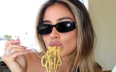 Cea mai frumoasă jurnalistă, în luna a patra de sarcină: „Vulgarități de care nici nu știam că există!” În tumultul vieții jurnalistice, uneori nu doar subiectele abordate sunt cele care stârnesc controverse, ci și propriile experiențe personale