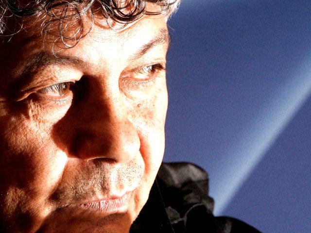 România, respinsă de UEFA după spitalizarea lui Mircea Lucescu: decizia finală a Federației Române de Fotbal După un eveniment neașteptat care a zguduit lumea fotbalului românesc, oficialii UEFA au anunțat oficial că echipa națională a României nu va putea participa la competițiile în curs, în condițiile în care selecționerul Mircea Lucescu a fost transportat de urgență la spital