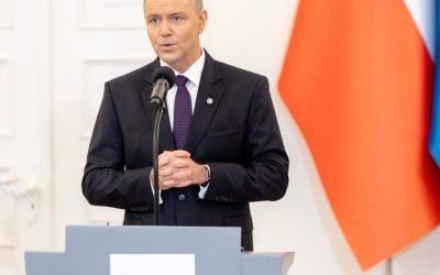 Președintele Poloniei, Karol Nawrocki, a anunțat marți că va exercita veto asupra legislației care le-ar permite autorităților din Varșovia să acceseze fonduri europene în valoare de aproape 44 de miliarde de euro destinate apărării