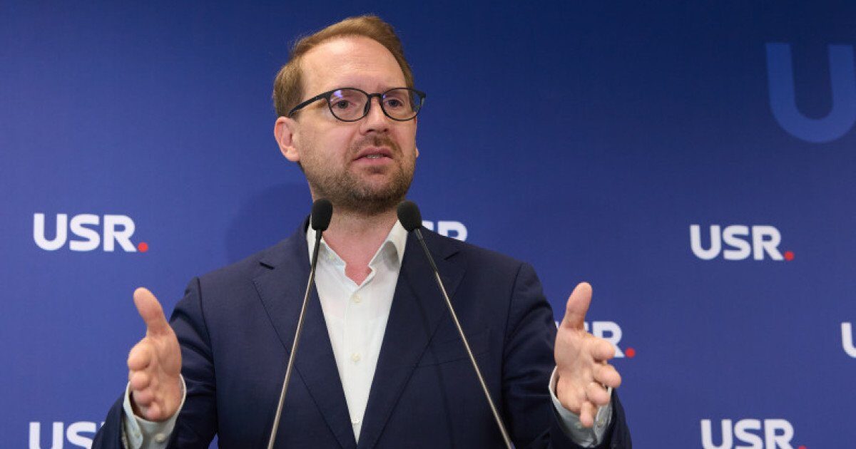 Fritz acuză PSD de crize politice artificiale, avertizează asupra guvernului

(60 caractere)